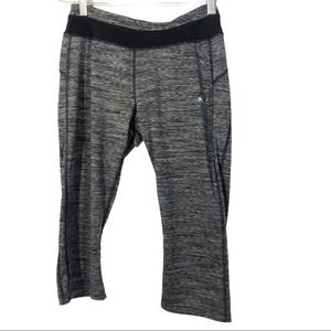 Puma Tidbit Dry Cell Active Cropped Leggings Heather Gray and Black Size Small